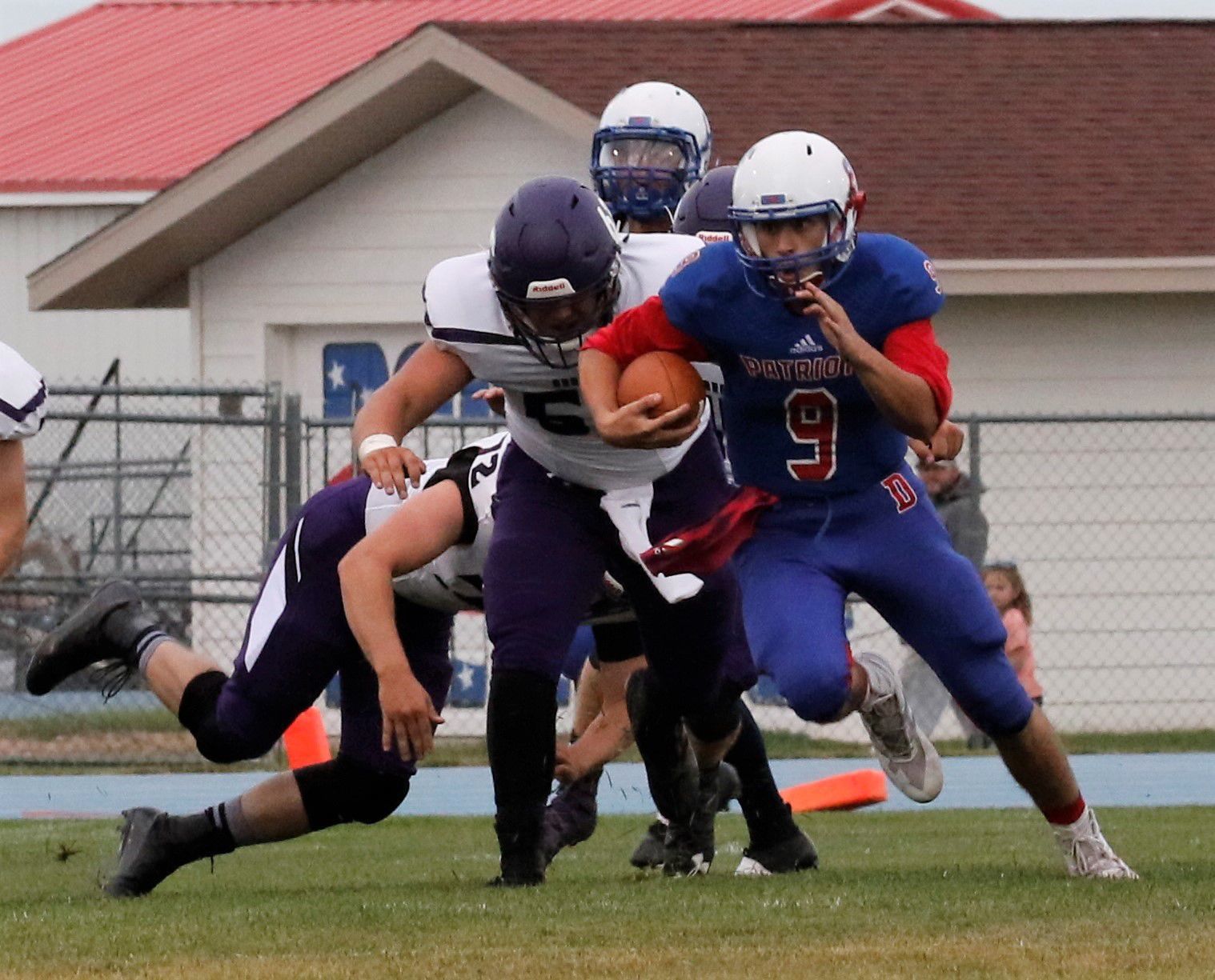 Douglas hosts Belle Fourche
